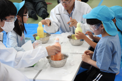 噴火実験の様子④
