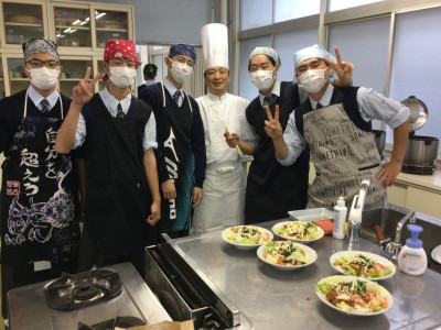 3班 シェフと完成した料理