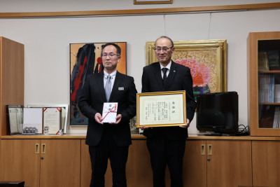 贈呈式での様子