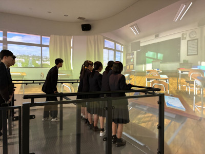 災害体験を行う様子