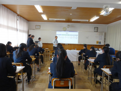 企業説明会の様子（繊維）