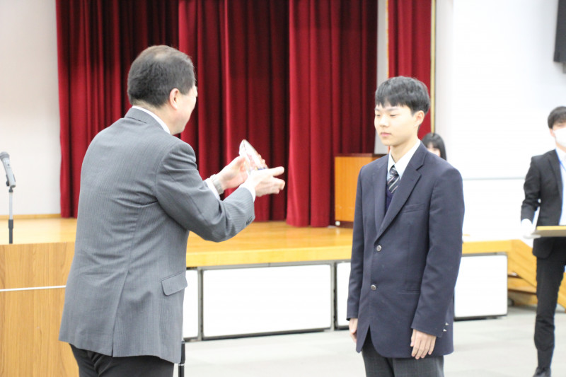 電子回路部門優勝 宅見さん