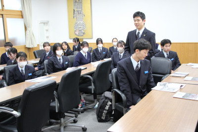 座談会の様子1