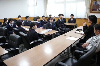 座談会の様子4